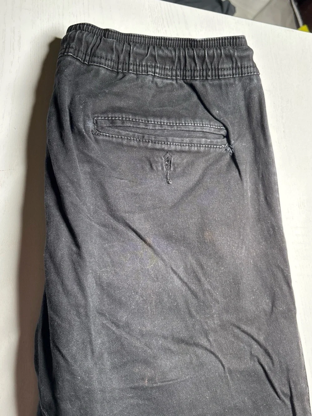 Men's Black Elastic-Waist Joggers with Welt Back Pocket